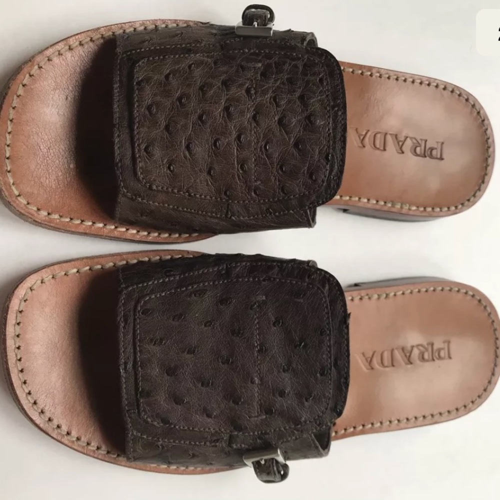 🔘🔘 SOLD Vintage Prada Ostrich Skin Sandals 🔘🔘 - Picture 2 of 6